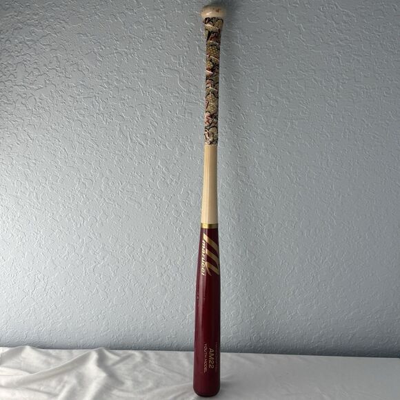 Marucci Other - Marucci Youth Baseball Bat AM22 Handcrafted Wood Pro Model 30.5” 26 Oz Red Beige
